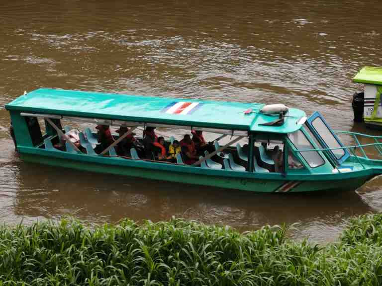 Recorrido en Bote
