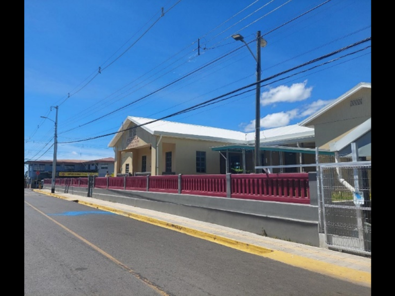 Escuela León Cortés Castro, después de restauración