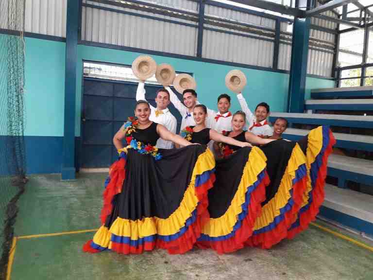 Alma Sureña Ctp. Puerto Jiménez Campeones Regionales. Clasifica a Final Nacional Festival de La Artes Danza Folclórica Internacional